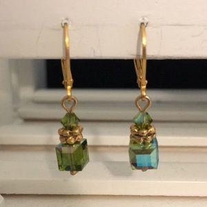 Small shiny green & gold earrings